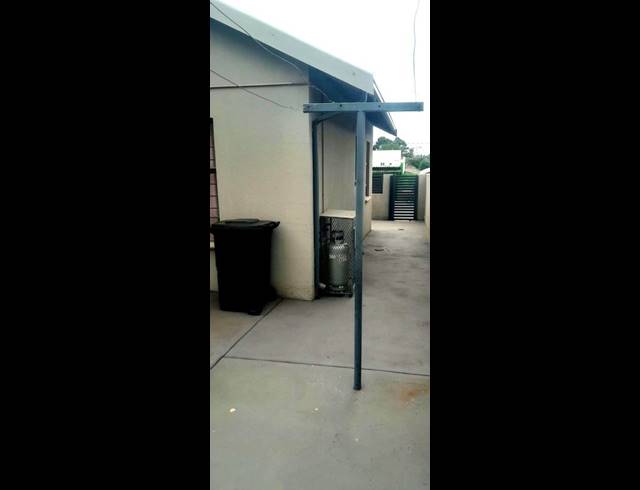 3 BEDROOM HOUSE FOR SALE IN LENASIA SOUTH